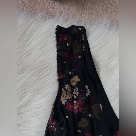 Cinq a Sept Black Floral Luna Sleeveless Ruffle Top Frayed Hem - Picture 7 of 7